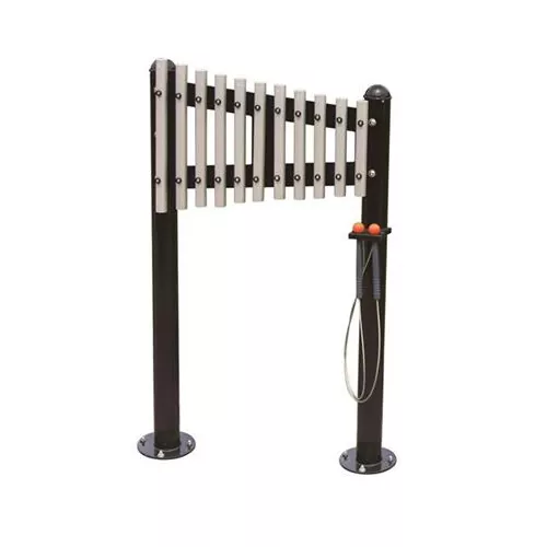 Тхе СТЕМ Валл Оутдоор Раинбов Цхимес